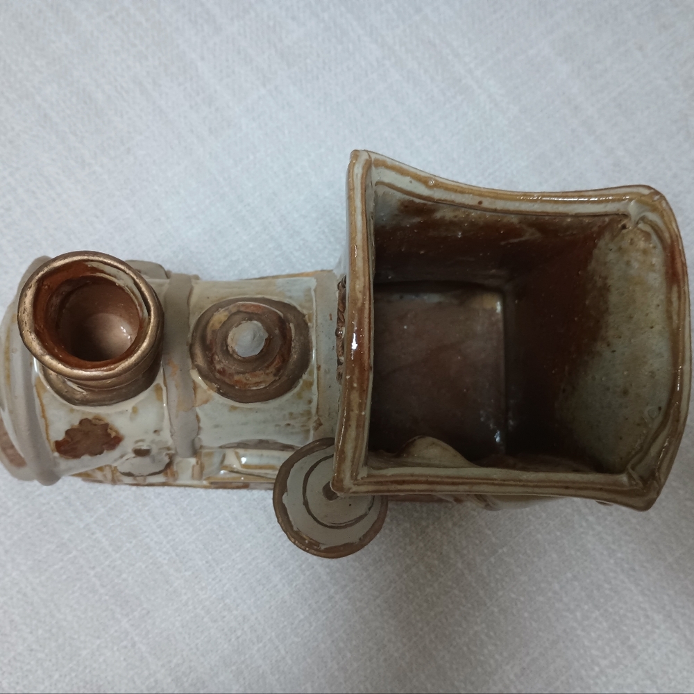 Vintage Ceramic‎ Santa Train Christmas Decor/Planter - Picture 8 of 9